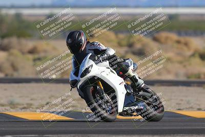 media/Nov-06-2023-Moto Forza (Mon) [[ce023d0744]]/3-Intermediate Group/Session 5 (Turn 4)/